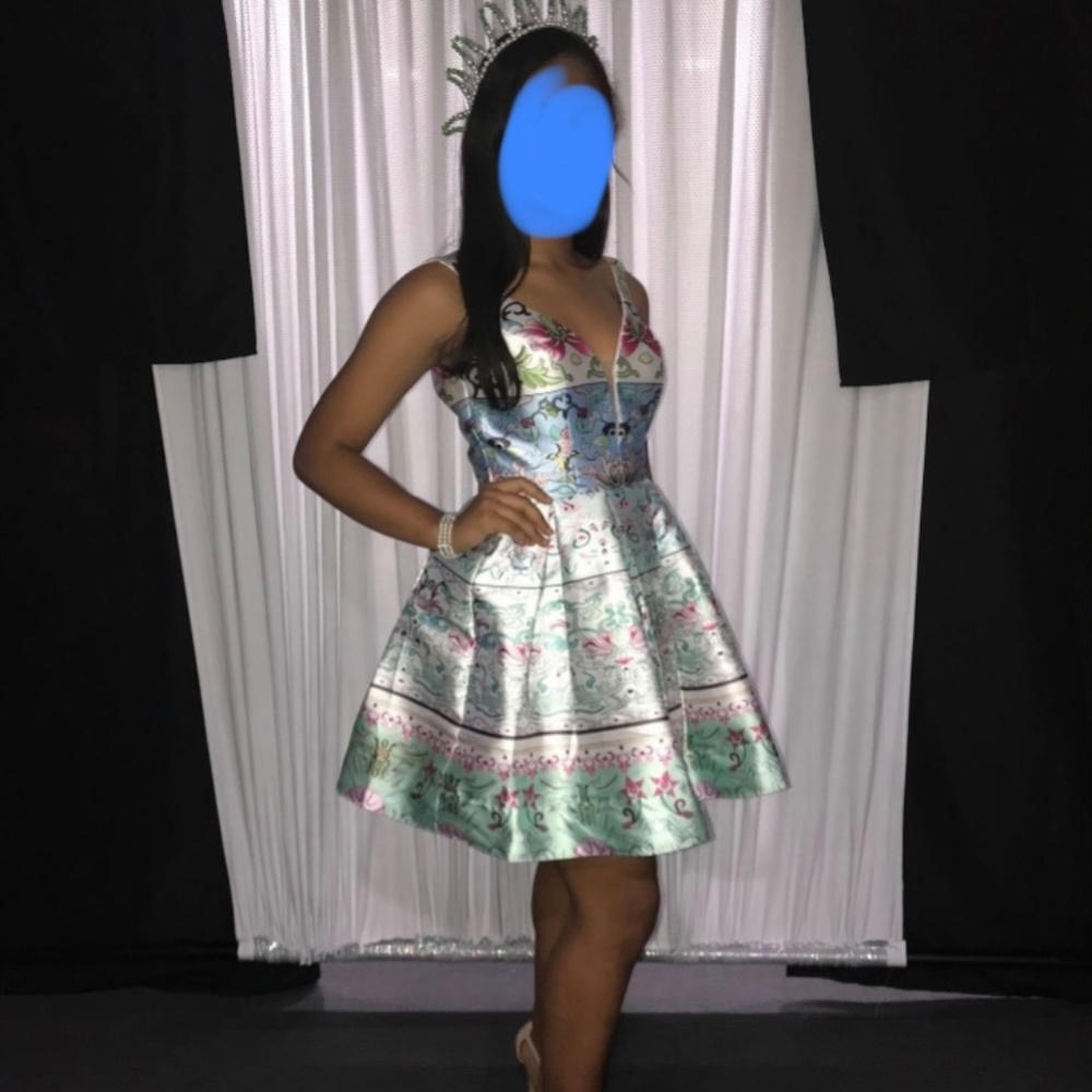 Floral Cocktail Dress in size 6